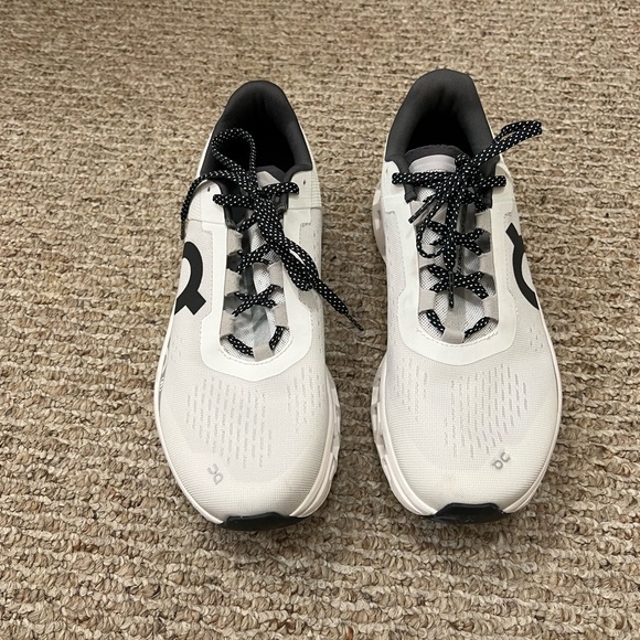 Womens On Cloudmonster Shoes - Picture 2 of 7